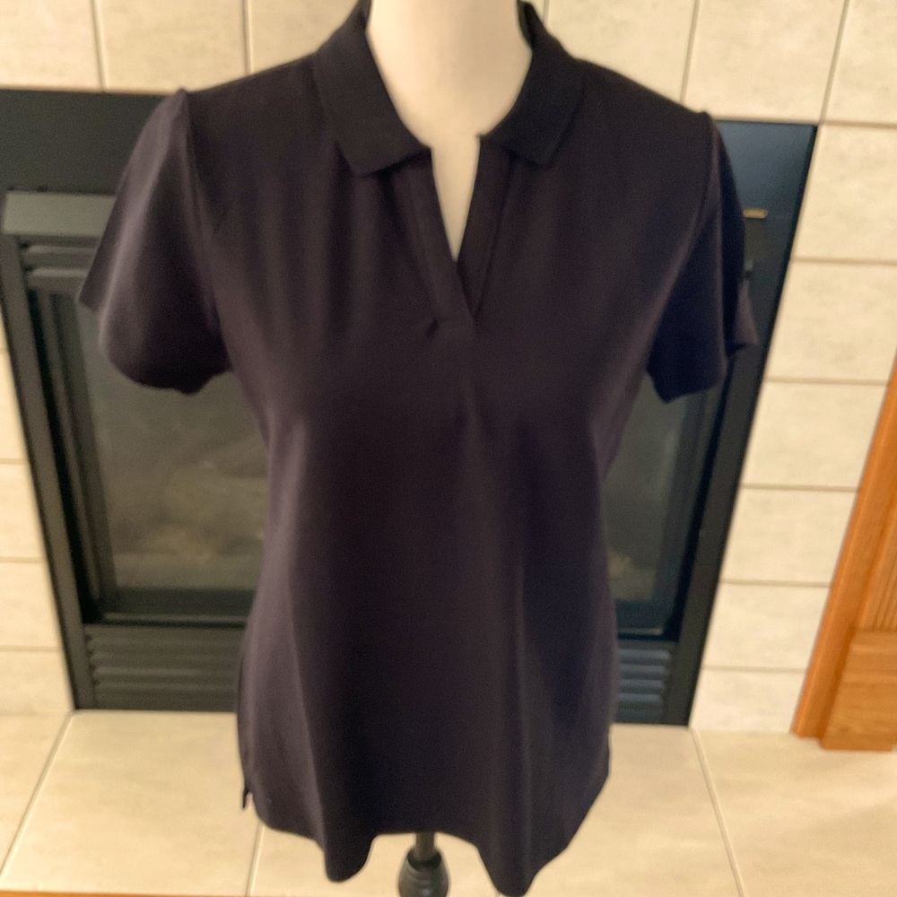 NWOT St. John’s Bay V-Neck, Short Sleeve Pullover Top, Women’s Sz M